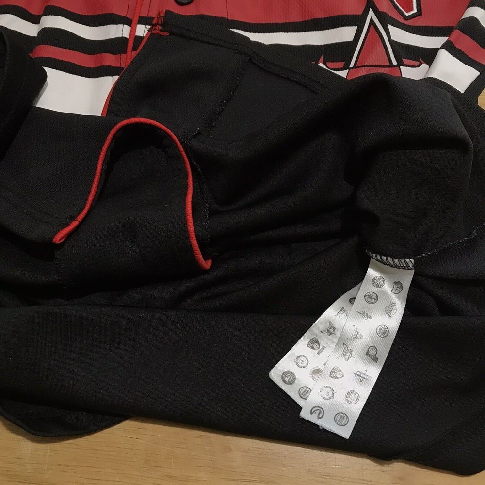 NBA Basketball Chicago‎ Bulls Jersey Mens Medium Black Red #66 Button Front - Picture 8 of 10